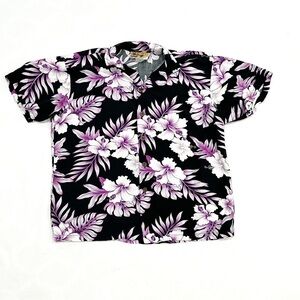 Vintage Winnie Fashion Black & Purple Floral Made in Hawaii Hawaiian Shirt